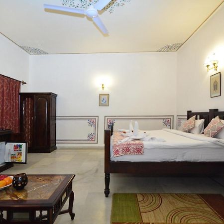 Jaipur Vintage House Bed & Breakfast Ngoại thất bức ảnh